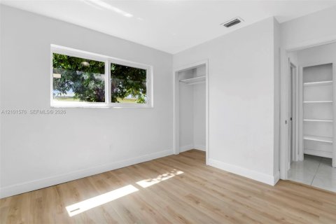Villa ou maison à vendre à Miramar, Floride: 3 chambres, 117.24 m2 № 2406057 - photo 24