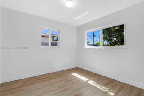 Villa ou maison à vendre à Miramar, Floride: 3 chambres, 117.24 m2 № 2406057 - photo 19