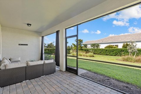 House in Englewood, Florida 2 bedrooms, 180.97 sq.m. № 1749445 - photo 18