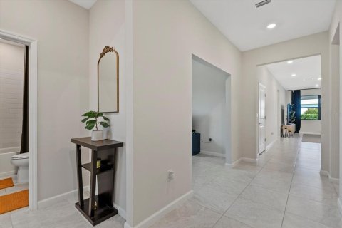 House in Englewood, Florida 2 bedrooms, 180.97 sq.m. № 1749445 - photo 4