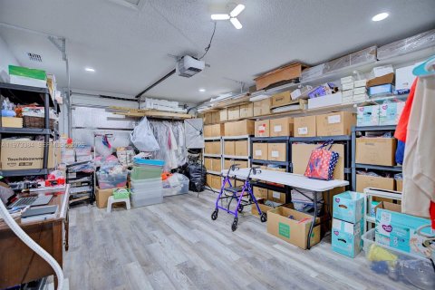 House in Sebring, Florida 3 bedrooms, 136.29 sq.m. № 2034047 - photo 14