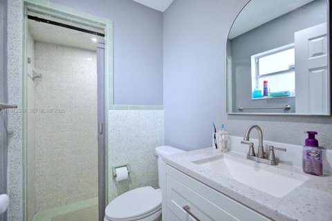 House in Sebring, Florida 3 bedrooms, 136.29 sq.m. № 2034047 - photo 24