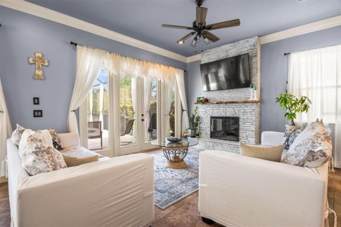 House in Kissimmee, Florida 4 bedrooms, 256.78 sq.m. № 2220715 - photo 10