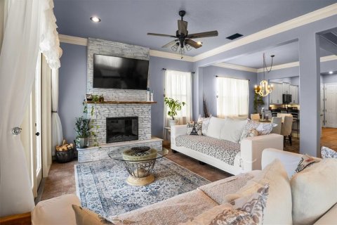 House in Kissimmee, Florida 4 bedrooms, 256.78 sq.m. № 2220715 - photo 12