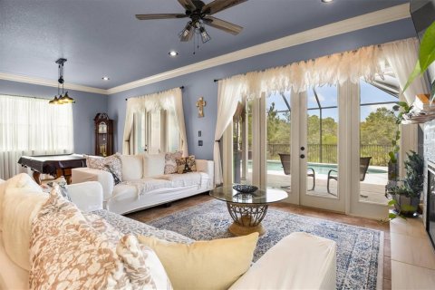 House in Kissimmee, Florida 4 bedrooms, 256.78 sq.m. № 2220715 - photo 11