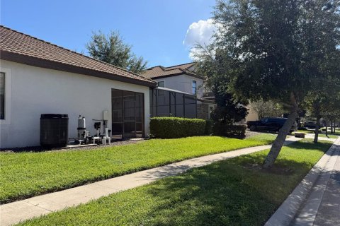 Villa ou maison à louer à Davenport, Floride: 4 chambres, 206.71 m2 № 2433489 - photo 2