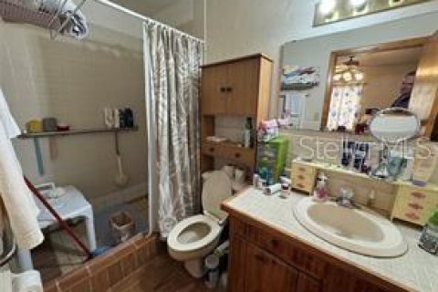 House in Orlando, Florida 4 bedrooms, 166.3 sq.m. № 2284090 - photo 16