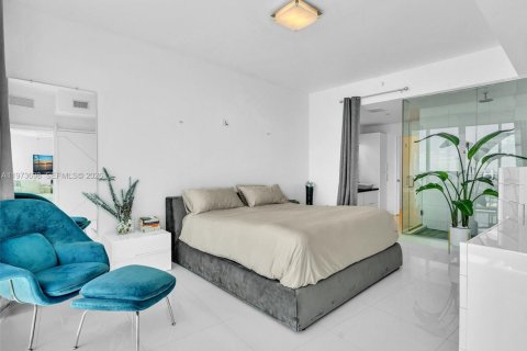 Condo in Miami, Florida, 3 bedrooms  № 2040610 - photo 22