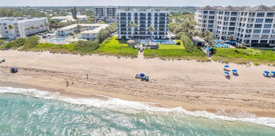 Condominio en Delray Beach, Florida, 3 dormitorios № 1136283