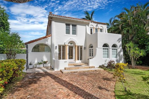 House in Miami, Florida 4 bedrooms, 285.86 sq.m. № 1834079 - photo 2