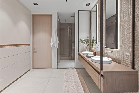 Купить кондоминиум в Майами, Флорида 6 спален, 620.22м2, № 1465602 - фото 22