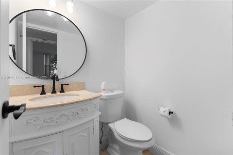 Снять в аренду кондоминиум в Норт-Майами, Флорида 1 спальня, 66.33м2, № 1956614 - фото 21