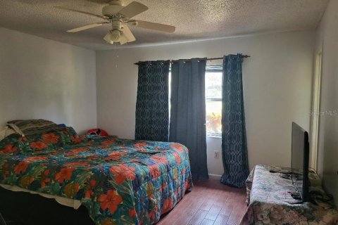 House in Auburndale, Florida 2 bedrooms, 106.28 sq.m. № 1008203 - photo 12