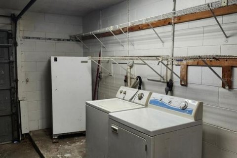 House in Auburndale, Florida 2 bedrooms, 106.28 sq.m. № 1008203 - photo 16