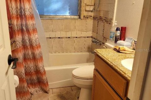 House in Auburndale, Florida 2 bedrooms, 106.28 sq.m. № 1008203 - photo 11