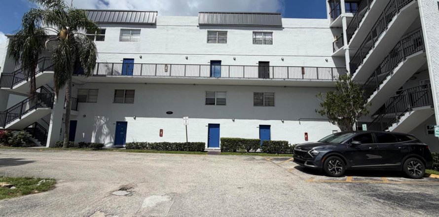 Condo à Plantation, Floride, 2 chambres  № 2147218