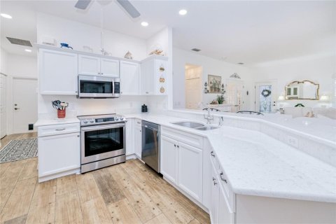 Casa en venta en Port Charlotte, Florida, 2 dormitorios, 126.72 m2 № 1832866 - foto 10