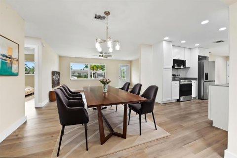 Villa ou maison à vendre à West Palm Beach, Floride: 3 chambres, 187.01 m2 № 2433031 - photo 10