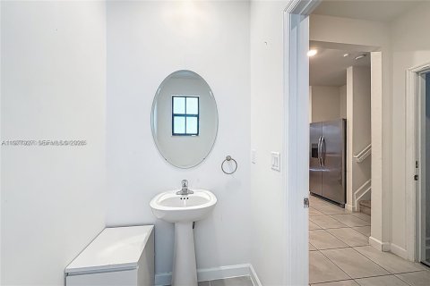 Купить таунхаус в Хомстед, Флорида 3 спальни, 159.98м2, № 2080410 - фото 18