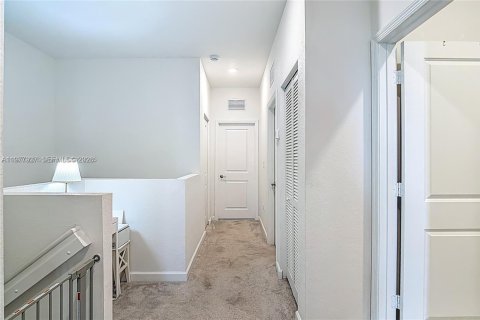 Купить таунхаус в Хомстед, Флорида 3 спальни, 159.98м2, № 2080410 - фото 9