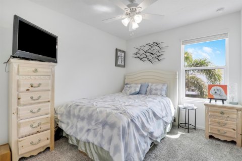 Townhouse in Stuart, Florida 3 bedrooms, 137.03 sq.m. № 2245517 - photo 22
