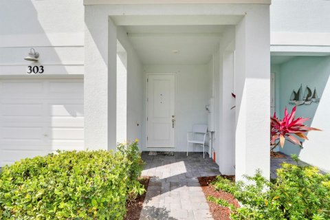 Townhouse in Stuart, Florida 3 bedrooms, 137.03 sq.m. № 2245517 - photo 24