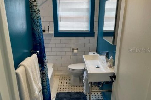 Casa en alquiler en Saint Petersburg, Florida, 2 dormitorios, 89.37 m2 № 1854518 - foto 13