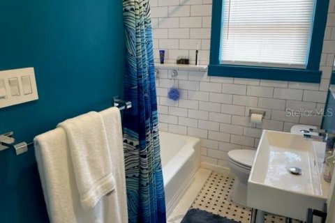 Casa en alquiler en Saint Petersburg, Florida, 2 dormitorios, 89.37 m2 № 1854518 - foto 14