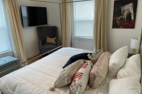 Casa en alquiler en Saint Petersburg, Florida, 2 dormitorios, 89.37 m2 № 1854518 - foto 10