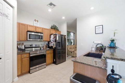 Villa ou maison à vendre à Port St. Lucie, Floride: 3 chambres, 219.81 m2 № 2342998 - photo 10