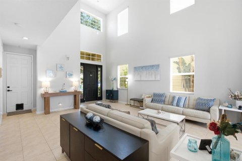 Villa ou maison à vendre à Port St. Lucie, Floride: 3 chambres, 219.81 m2 № 2342998 - photo 2