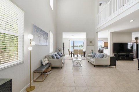 Villa ou maison à vendre à Port St. Lucie, Floride: 3 chambres, 219.81 m2 № 2342998 - photo 7