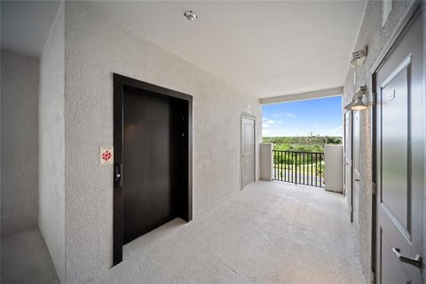 Condo in Venice, Florida, 2 bedrooms  № 1819262 - photo 20