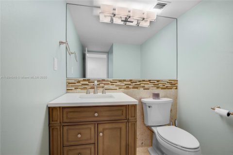 Copropriété à vendre à Fort Lauderdale, Floride: 2 chambres, 158.49 m2 № 2017033 - photo 18
