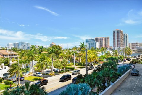 Copropriété à vendre à Fort Lauderdale, Floride: 2 chambres, 158.49 m2 № 2017033 - photo 27