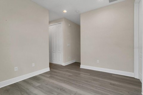 Townhouse in Orlando, Florida 2 bedrooms, 158.77 sq.m. № 1815244 - photo 18