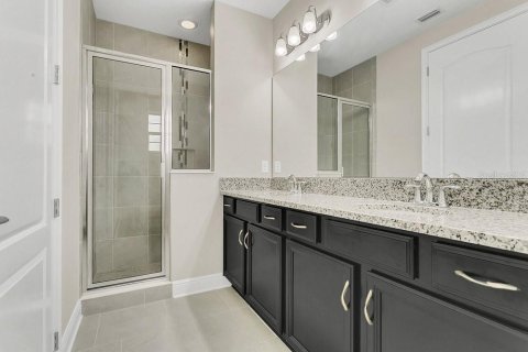 Townhouse in Orlando, Florida 2 bedrooms, 158.77 sq.m. № 1815244 - photo 16