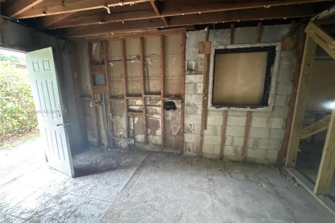 Casa en venta en North Miami, Florida, 2 dormitorios, 72.19 m2 № 1817692 - foto 6