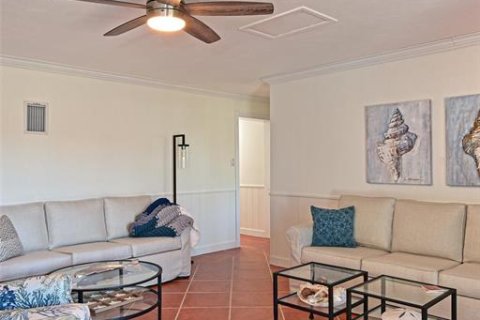 Townhouse in Bradenton, Florida 2 bedrooms, 160.54 sq.m. № 2096429 - photo 23