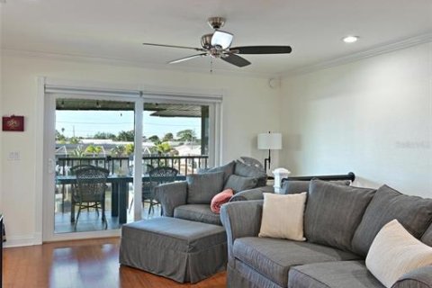 Townhouse in Bradenton, Florida 2 bedrooms, 160.54 sq.m. № 2096429 - photo 11