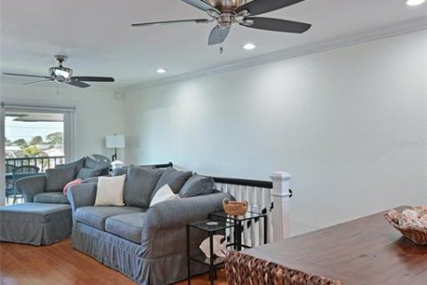 Townhouse in Bradenton, Florida 2 bedrooms, 160.54 sq.m. № 2096429 - photo 20