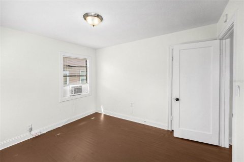 Propiedad comercial en venta en Saint Petersburg, Florida, 2 dormitorios, 102.84 m2 № 1913211 - foto 13