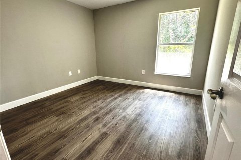 House in Deltona, Florida 4 bedrooms, 215.9 sq.m. № 1847286 - photo 15