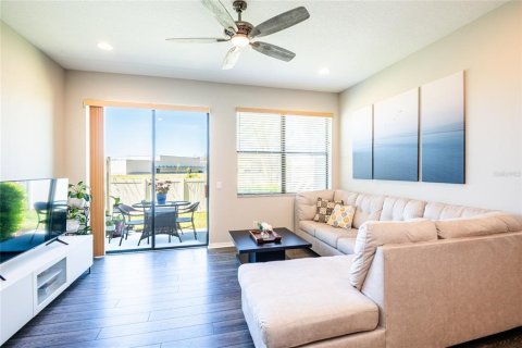 Touwnhouse à louer à Tampa, Floride: 2 chambres, 151.62 m2 № 2385691 - photo 3