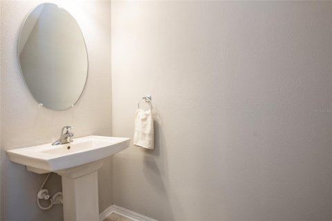 Touwnhouse à louer à Tampa, Floride: 2 chambres, 151.62 m2 № 2385691 - photo 10