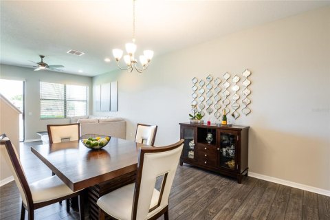 Touwnhouse à louer à Tampa, Floride: 2 chambres, 151.62 m2 № 2385691 - photo 7