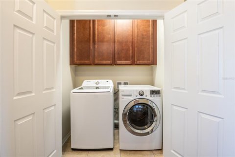 Touwnhouse à louer à Tampa, Floride: 2 chambres, 151.62 m2 № 2385691 - photo 19