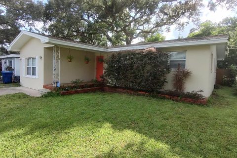 Casa en alquiler en Largo, Florida, 3 dormitorios, 135.82 m2 № 1914715 - foto 1