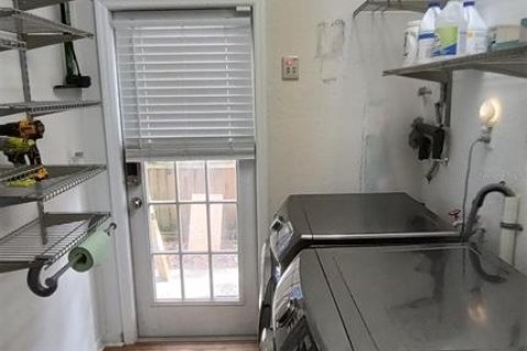Casa en alquiler en Largo, Florida, 3 dormitorios, 135.82 m2 № 1914715 - foto 25