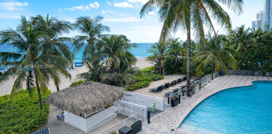 Кондоминиум с 1 спальней в Санни-Айлс-Бич, Флорида № 2003177